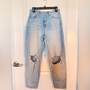 American Eagle Outfitters Light Blue Distressed Boyfriend Jeans